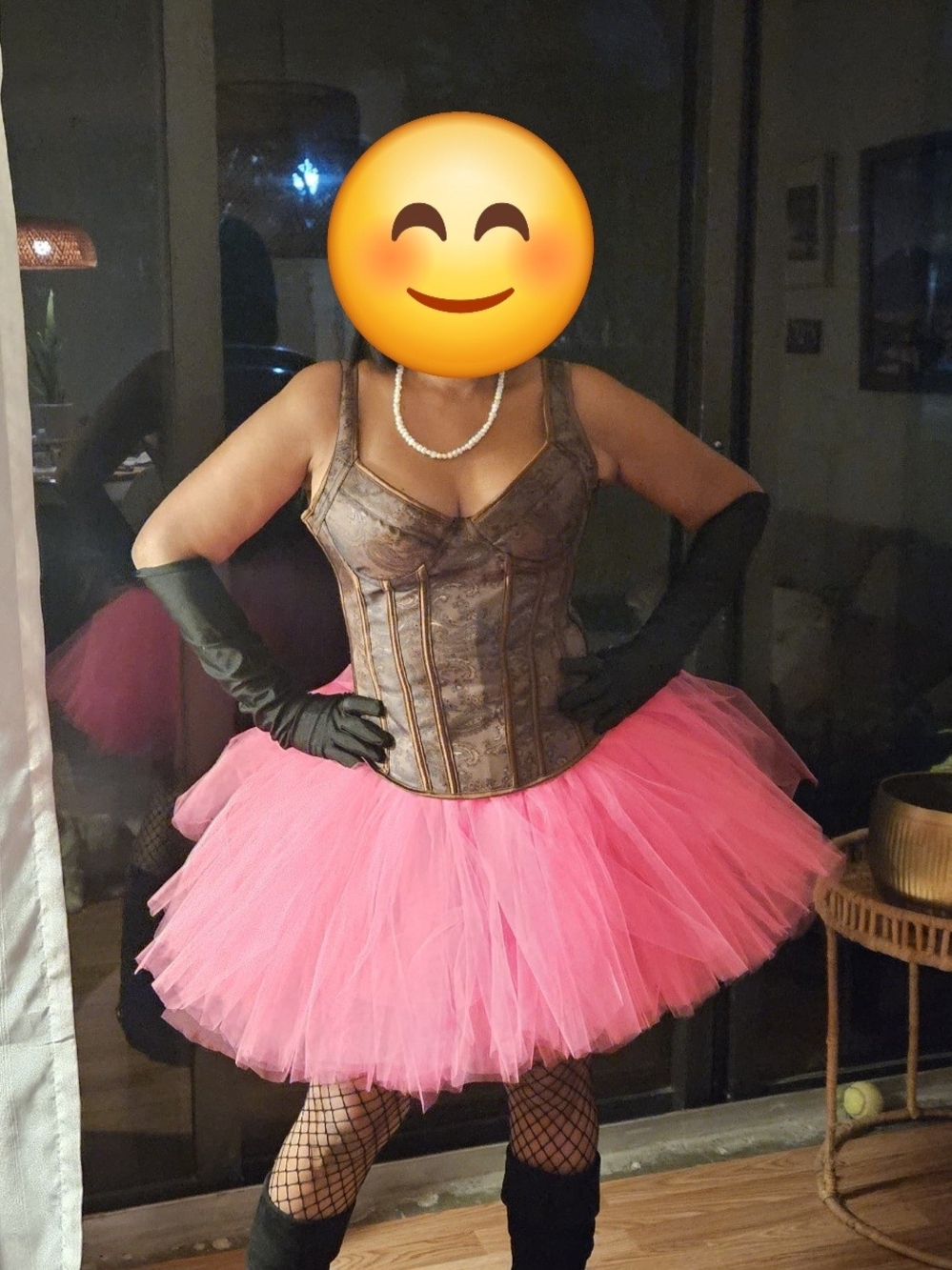 Women’s Burlesque Cabaret Costume Set – Corset, Pink Tutu, Gloves & Fishnets